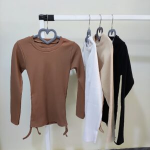 بلوز یقه گرد بند کنار
